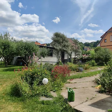 Hidden Gem & Gated Parking Apartment *