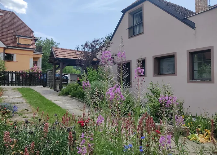 Hidden Gem & Gated Parking *